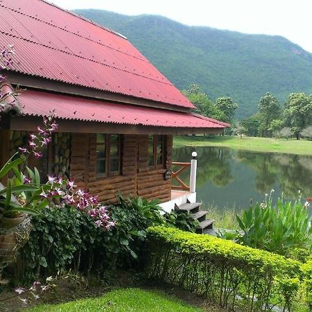 River Kwai Park & Resort Чонг-Садао Номер фото