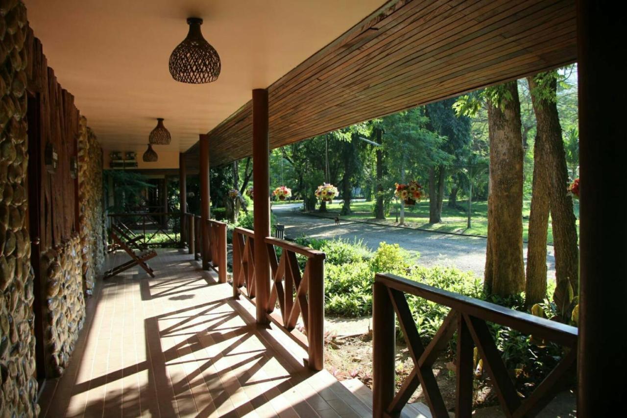 River Kwai Park & Resort Чонг-Садао Экстерьер фото